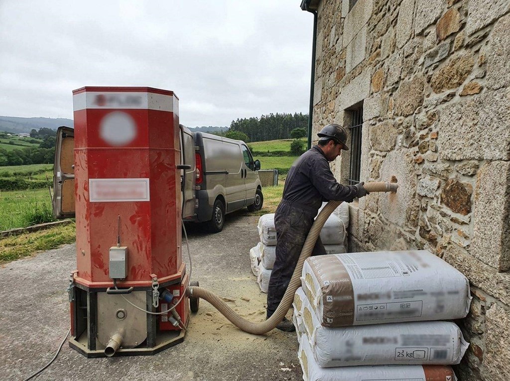 Foto 1 Aísle su casa sin obras: aislamiento de viviendas en Lugo con insuflado