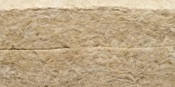 Aislamiento con lana mineral natural